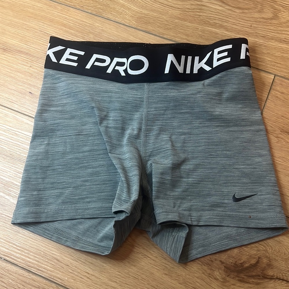 Nike pro 3 inch spandex in grey